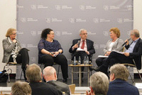 Podiumsdiskussion (v.l.n.r.): Marion Warden, Sandra van Heemskerk, Klaus Dieter Schulze, Sylvia Pantel und Friedel Frechen. (Foto: © komba gewerkschaft nrw)