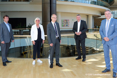 Dr. Marcus Optendrenk (CDU), Jutta Endrusch, Roland Staude, Bodo Löttgen (CDU), Andreas Hemsing (v.l.n.r.) (© CDU Landtagsfraktion)
